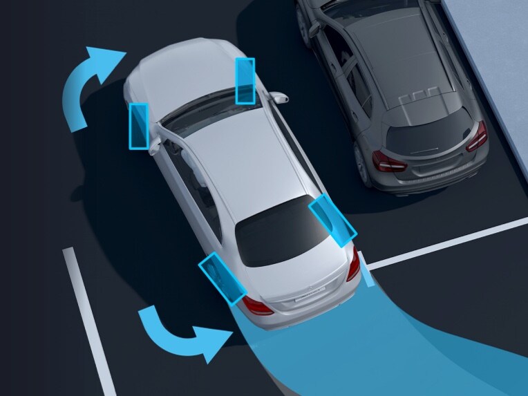 The Rear axle steering with large steering angle in the display of your Mercedes-Benz.