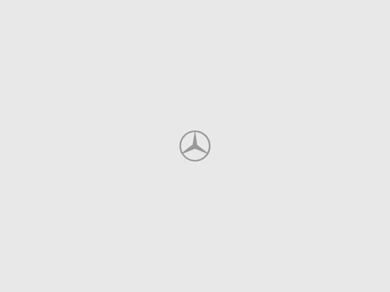 The Mercedes-Benz C-Class Saloon with centre airbag.