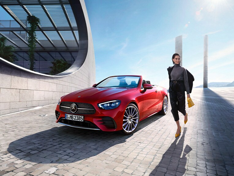 Front view of the Mercedes-Benz E-Class Coupé.