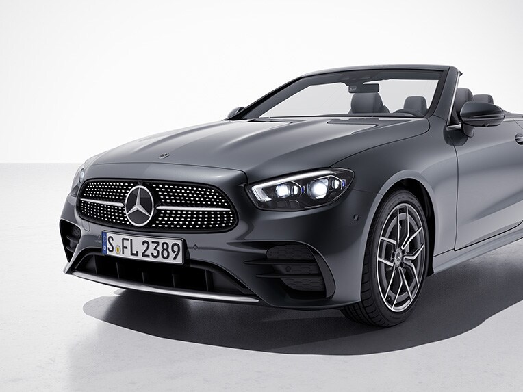 The exterior of the E-Class Coupé from Mercedes-Benz with the AMG Line equipment line.