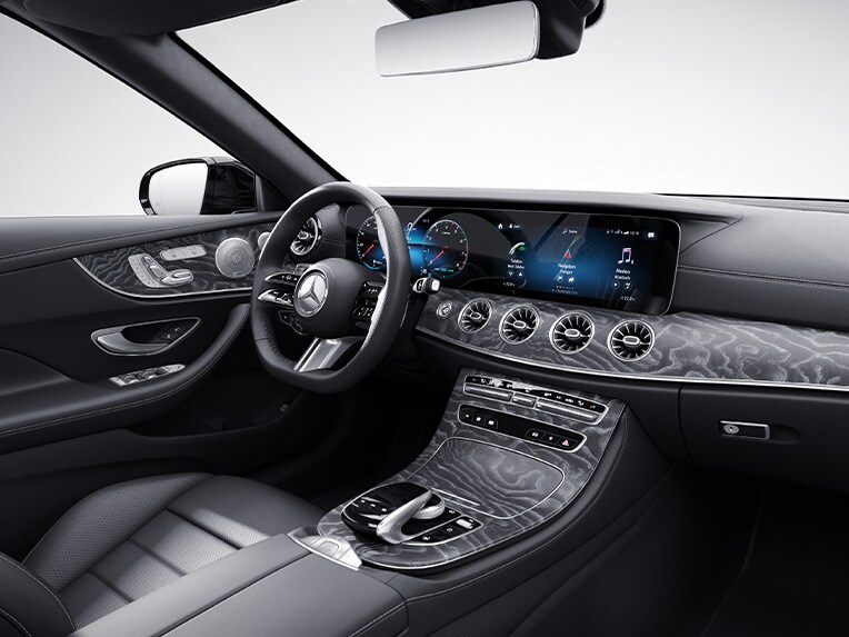 The interior of the E-Class Coupé from Mercedes-Benz with the AMG Line equipment line.