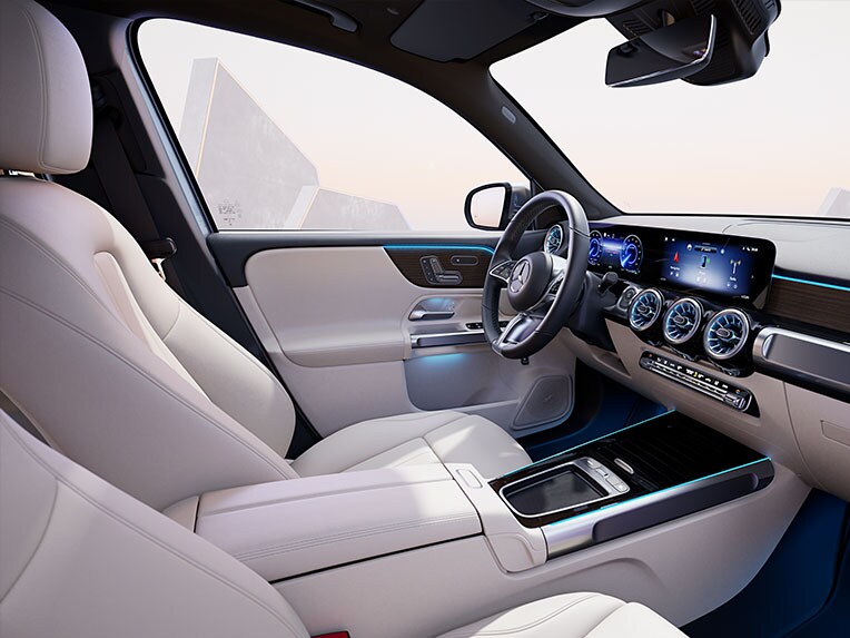 Comfort seats with memory function in the new EQB from Mercedes-Benz.