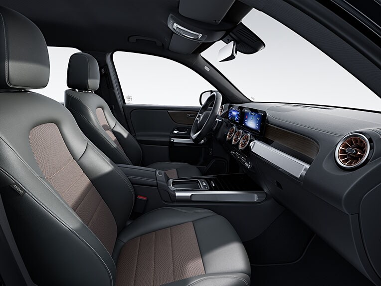The EQB from Mercedes-Benz with the Electric Art equipment line.