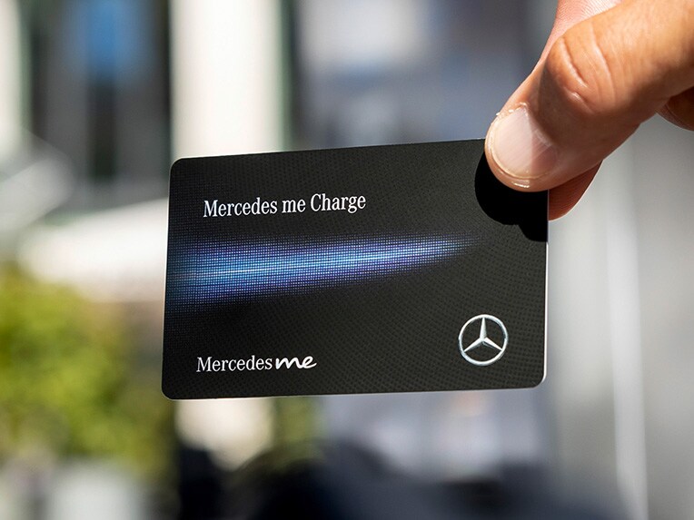 Charge on the move with Mercedes me Charge.