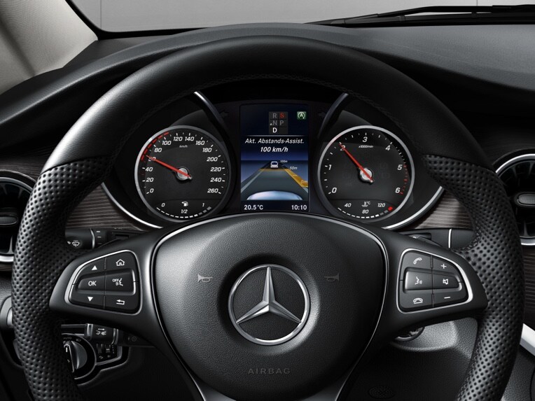The radar-based Active Distance Assist DISTRONIC system automatically maintains a set distance to vehicles travelling in front.