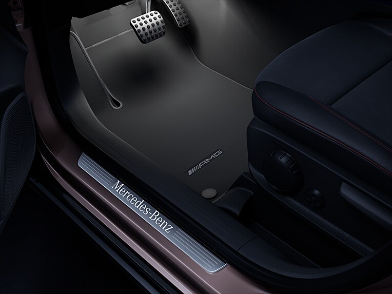 Comfortable easy entry in the new Mercedes-Benz GLA.