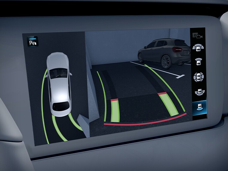 Parking Package with 360° camera in the new Mercedes-Benz GLA.