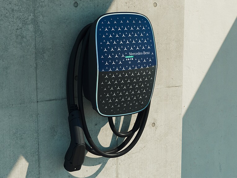 Charging options for plug-in hybrids from Mercedes-Benz.