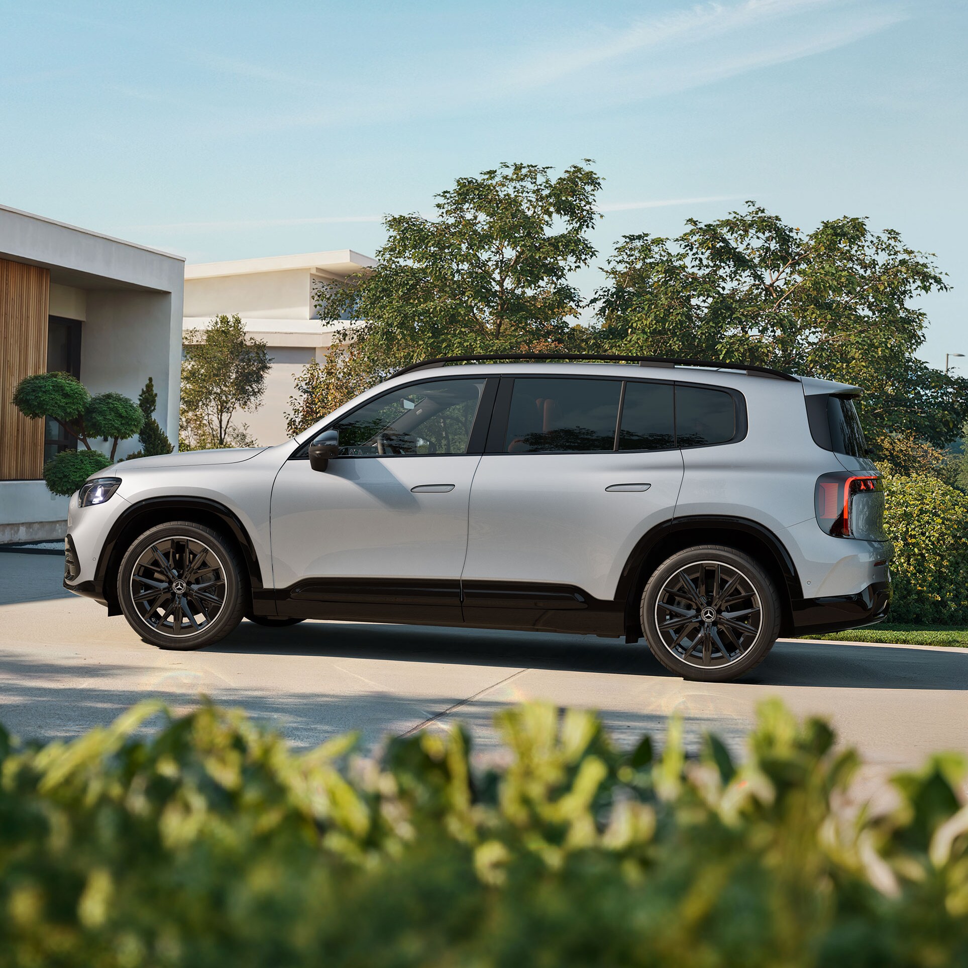 The all-new electric GLB.
