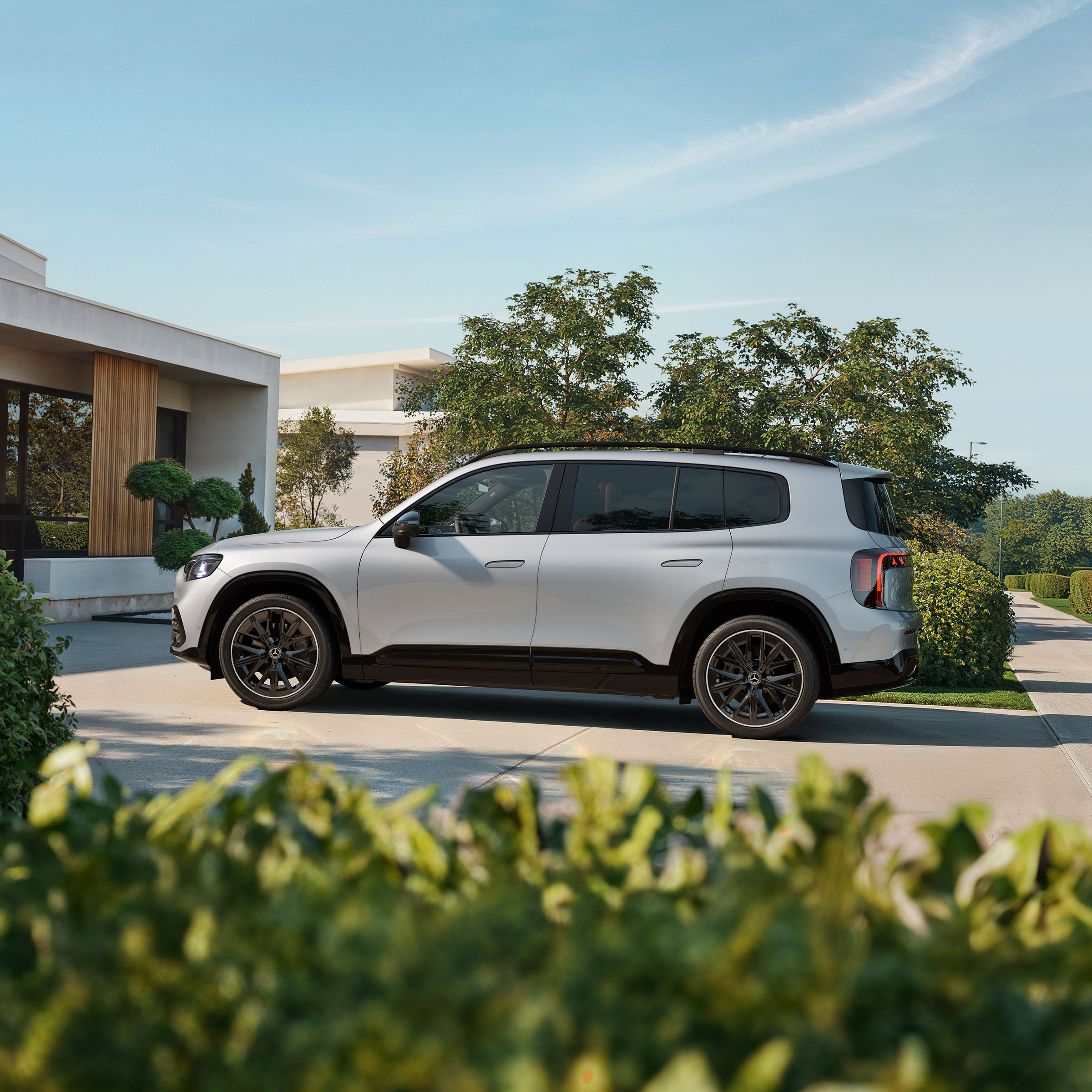 The all-new electric GLB.