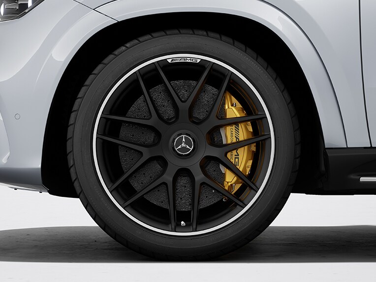 The 22-inch AMG forged wheels in cross-spoke design for the new Mercedes-AMG GLE Coupé.