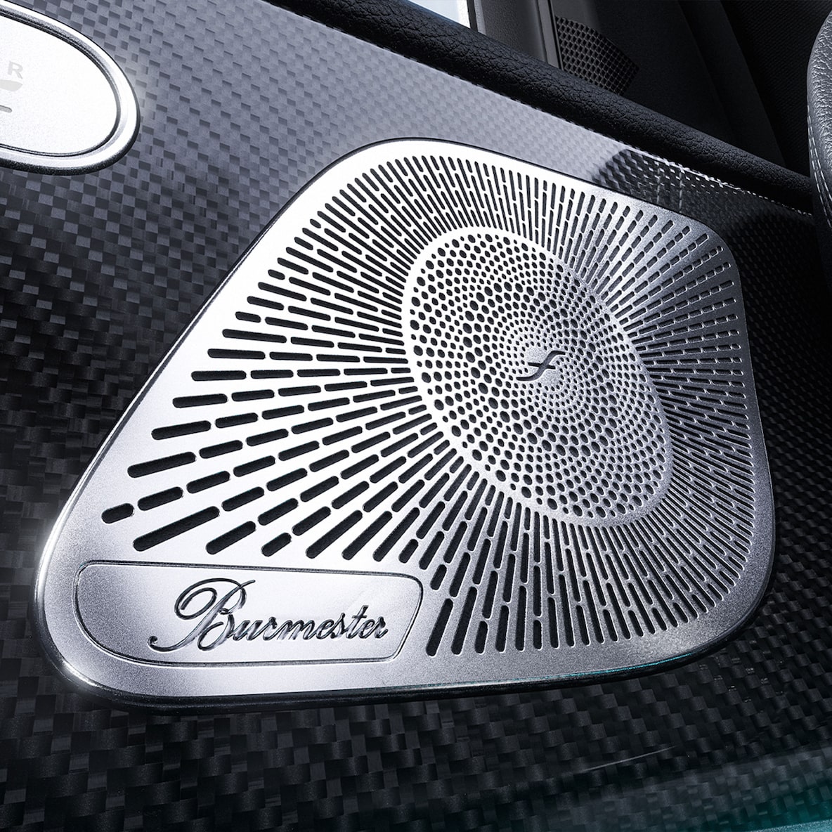 The speakers of the Burmester® surround sound system in the Mercedes-Benz GLE.