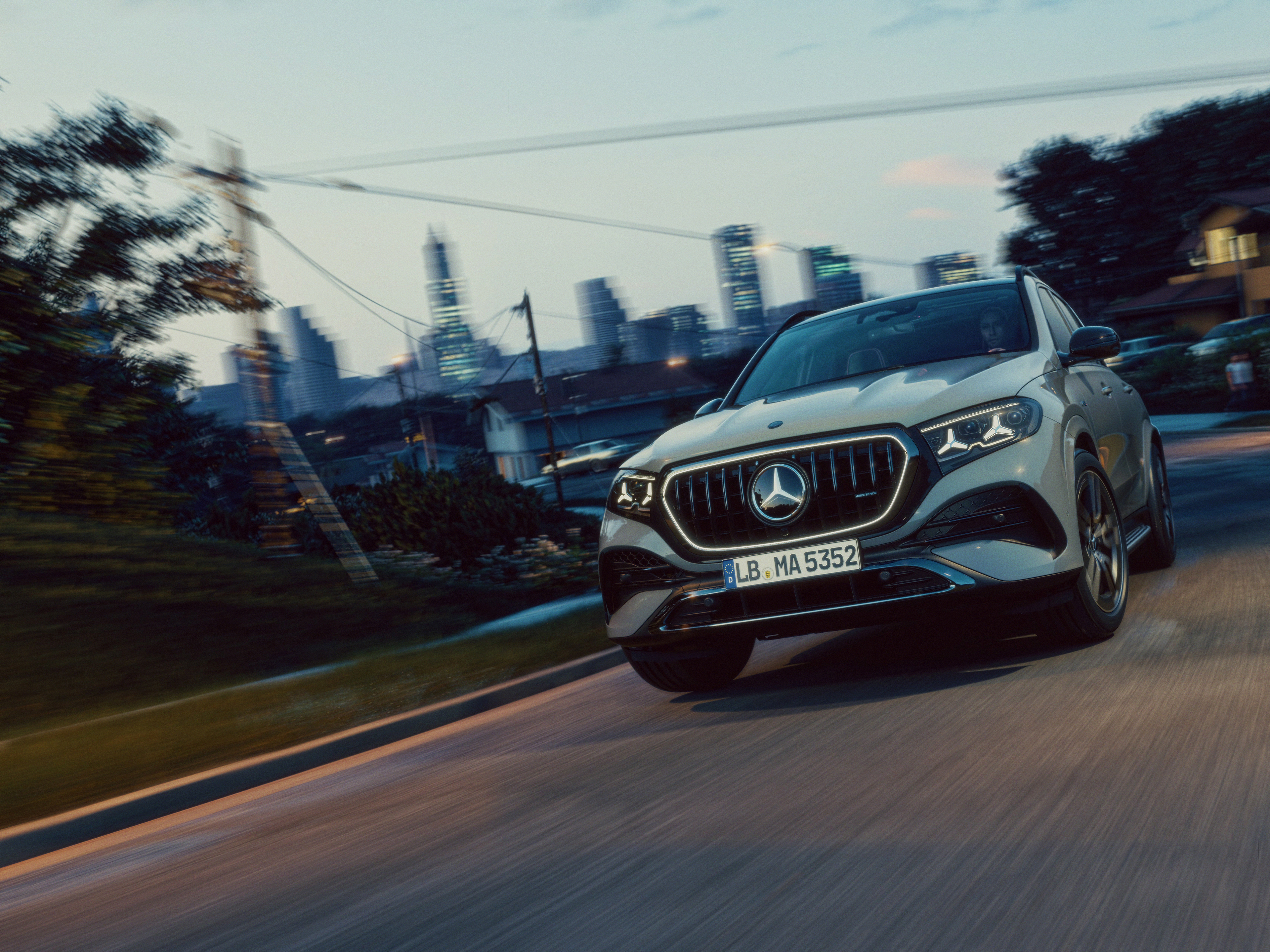 Exterior | GLE | Mercedes-AMG The new Mercedes-AMG GLE in a frontal view.