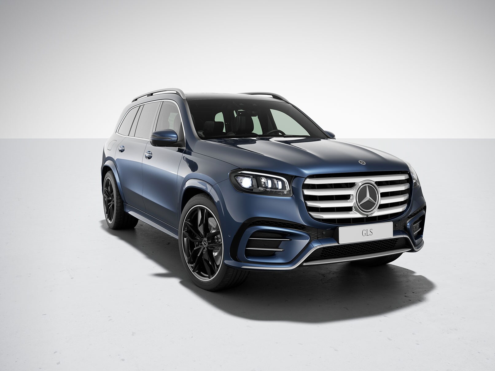 The new Mercedes-Benz GLS with AMG Line.