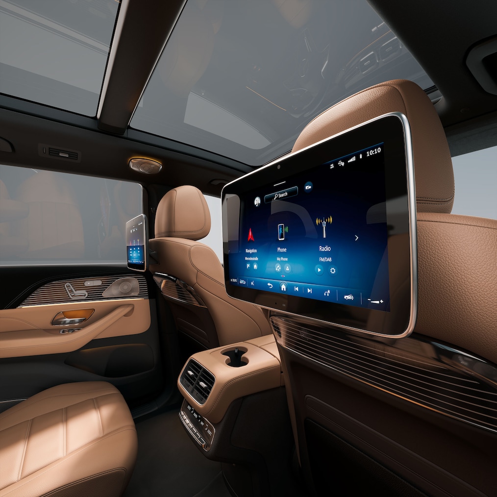 MBUX high-end rear seat entertainment in the vehicle interior of the new GLS.