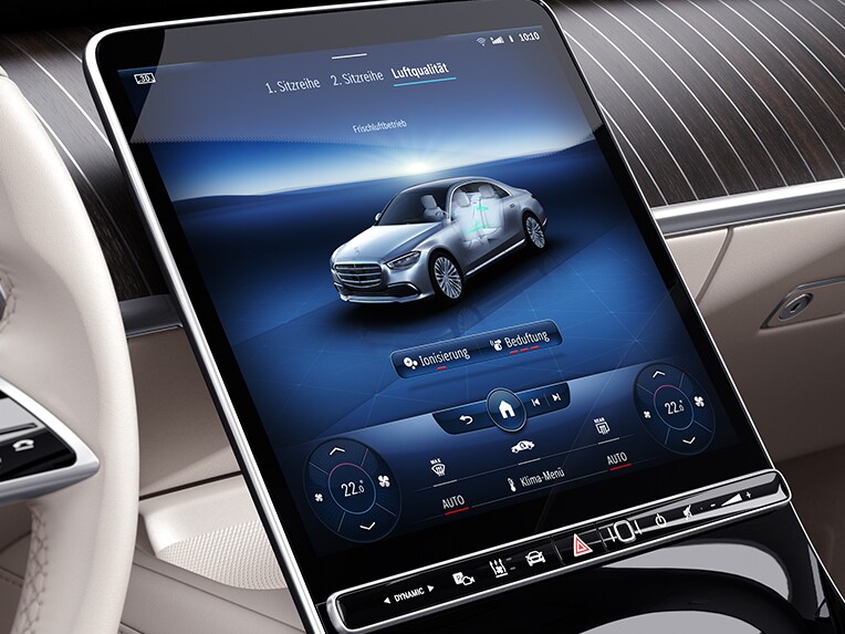 The AIR-BALANCE package on the OLED central display in the Mercedes-Benz S-Class Saloon.