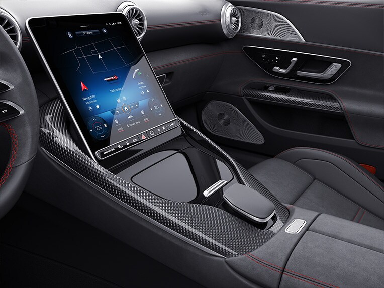 The MANUFAKTUR carbon trim elements in the Mercedes-AMG SL Roadster.