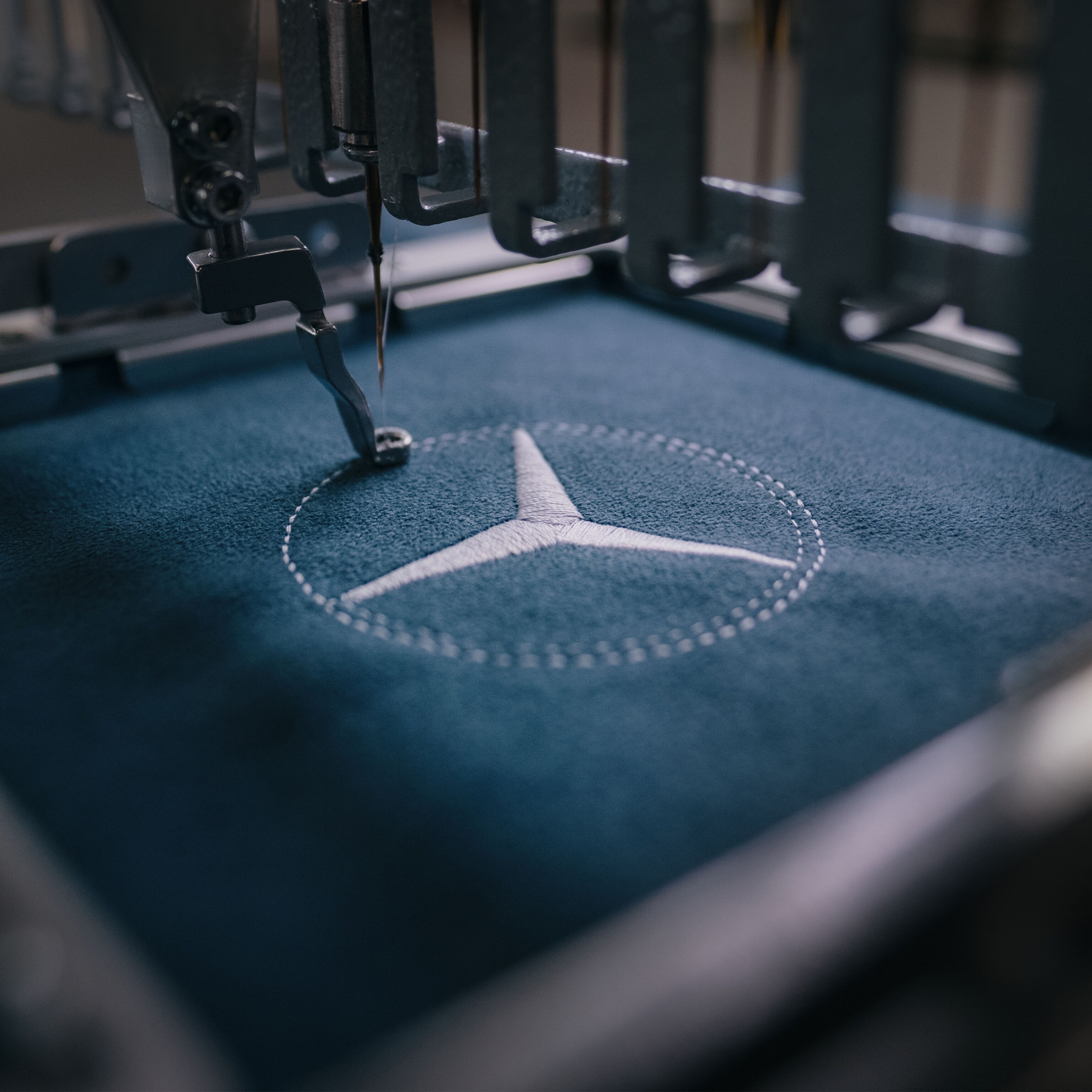 The MANUFAKTUR logo on high-quality materials.
