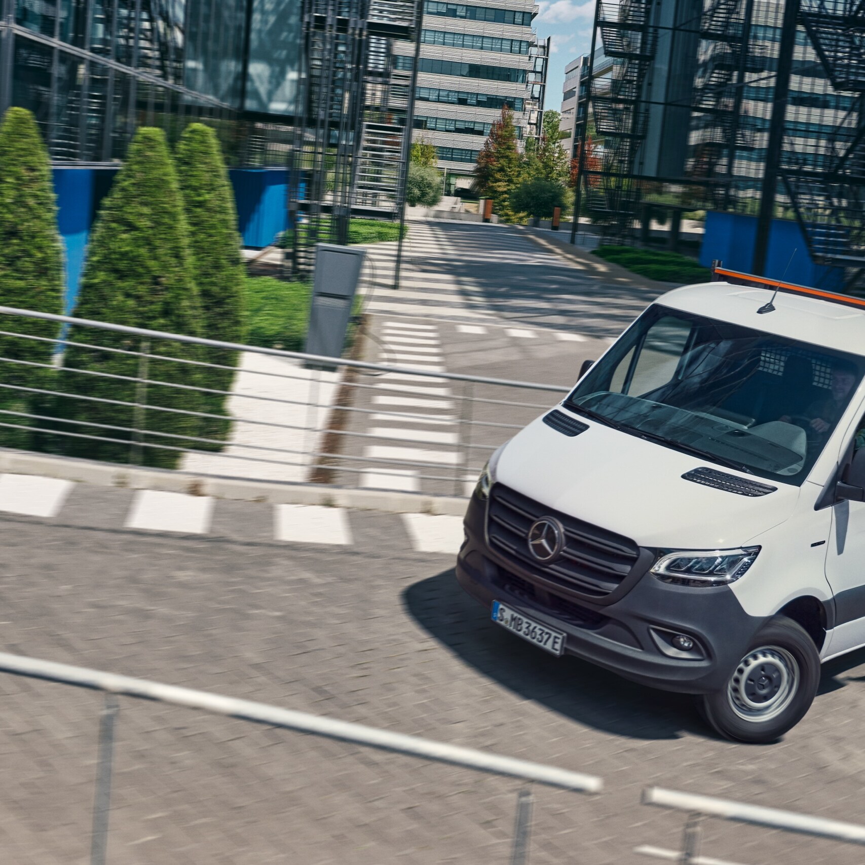 Tailor the new eSprinter exactly to your business and intended use.