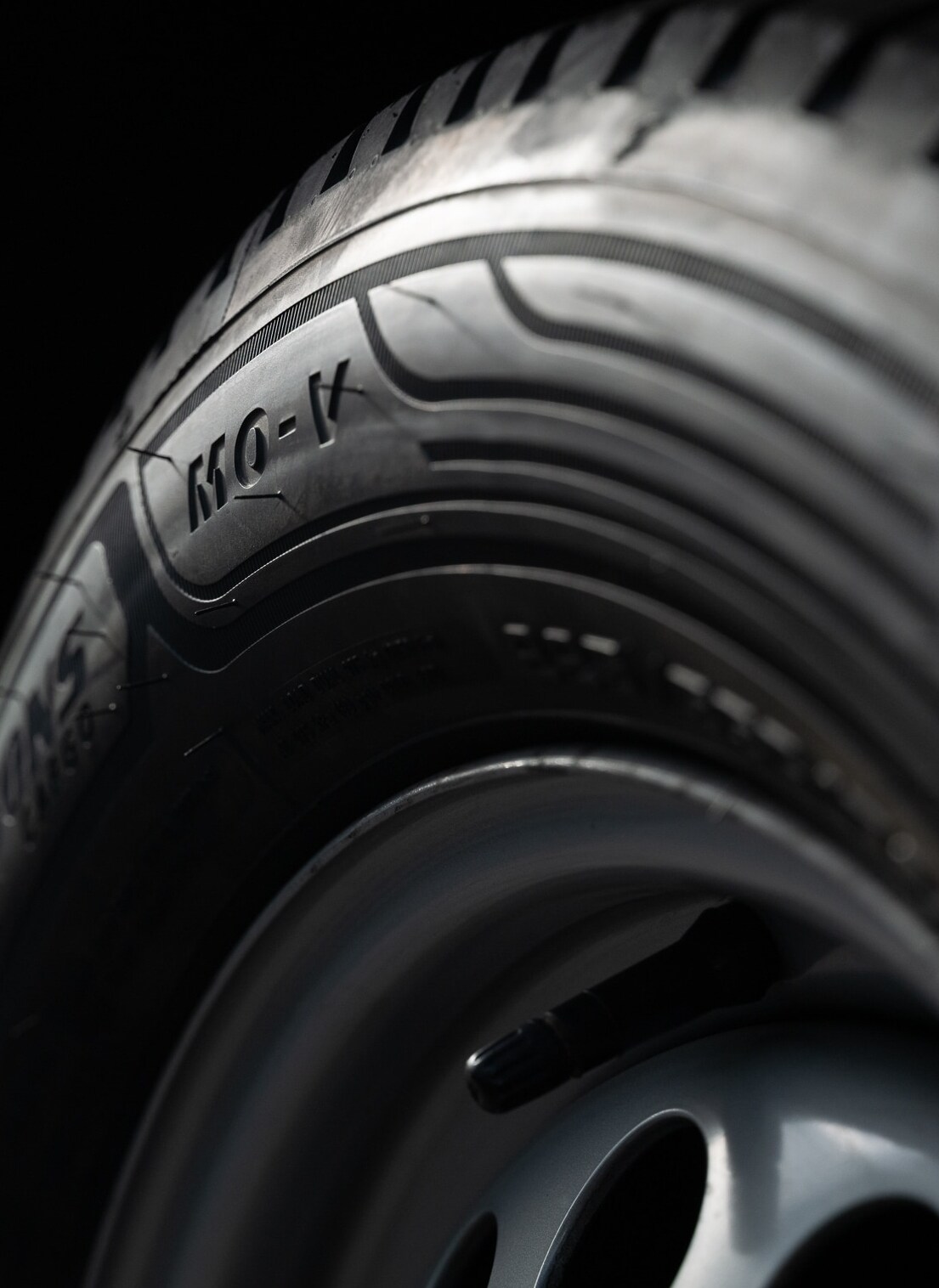 Mercedes-Benz genuine wheel and tyre assemblies