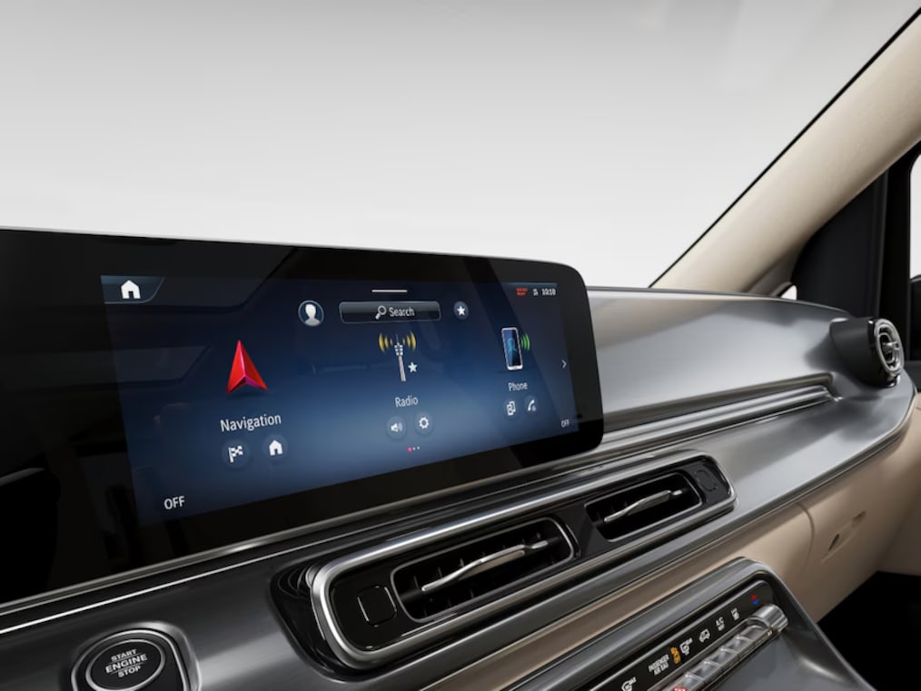 MBUX augmented reality for navigation of the Mercedes-Benz V-Class.
