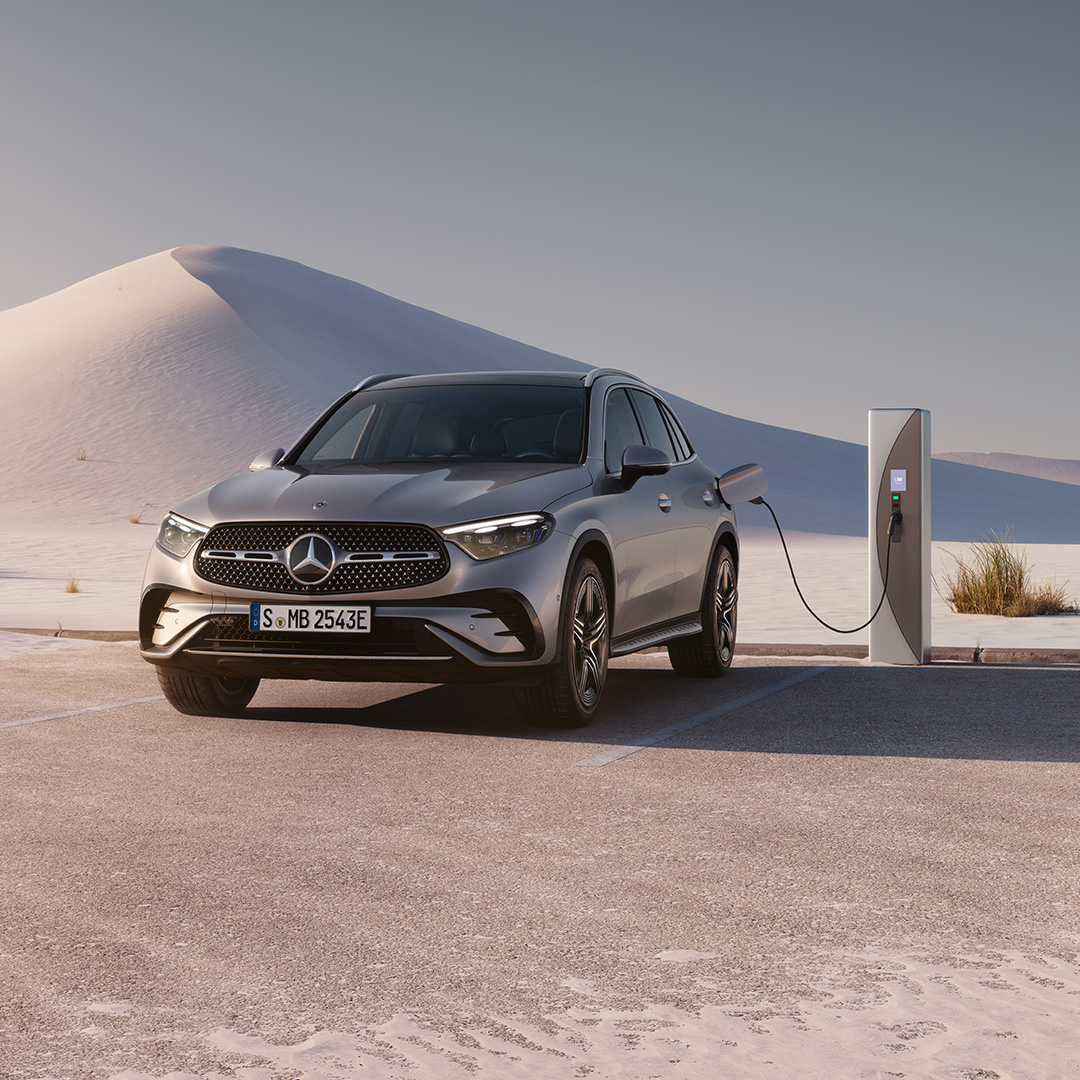 Electric mobility | EQE | Mercedes-EQ The image shows a rear view of the EQE from Mercedes-EQ.