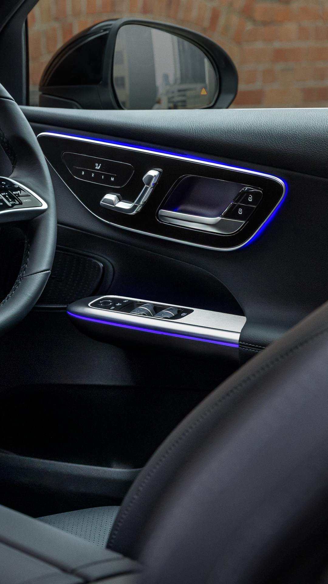 The new GLC 200 SUV interior